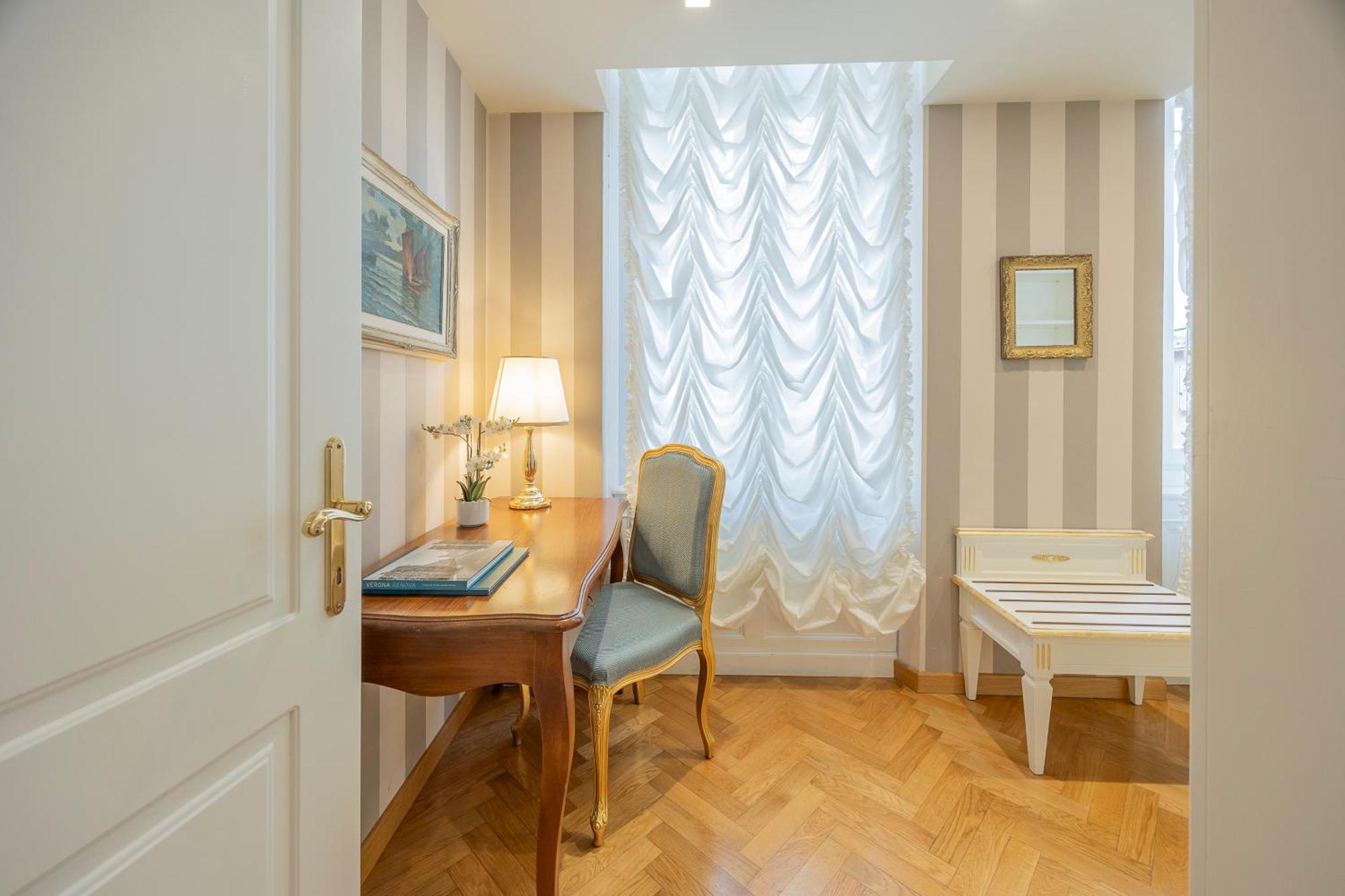 Palazzo Monga Boutique Guesthouse Verona Esterno foto