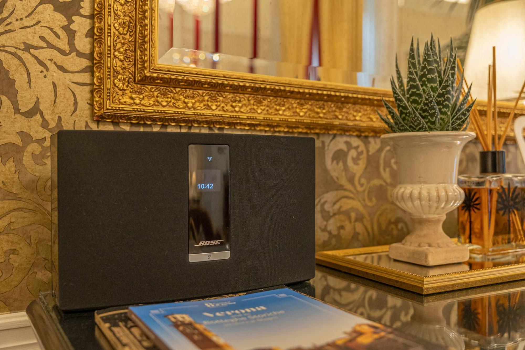Palazzo Monga Boutique Guesthouse Verona Esterno foto